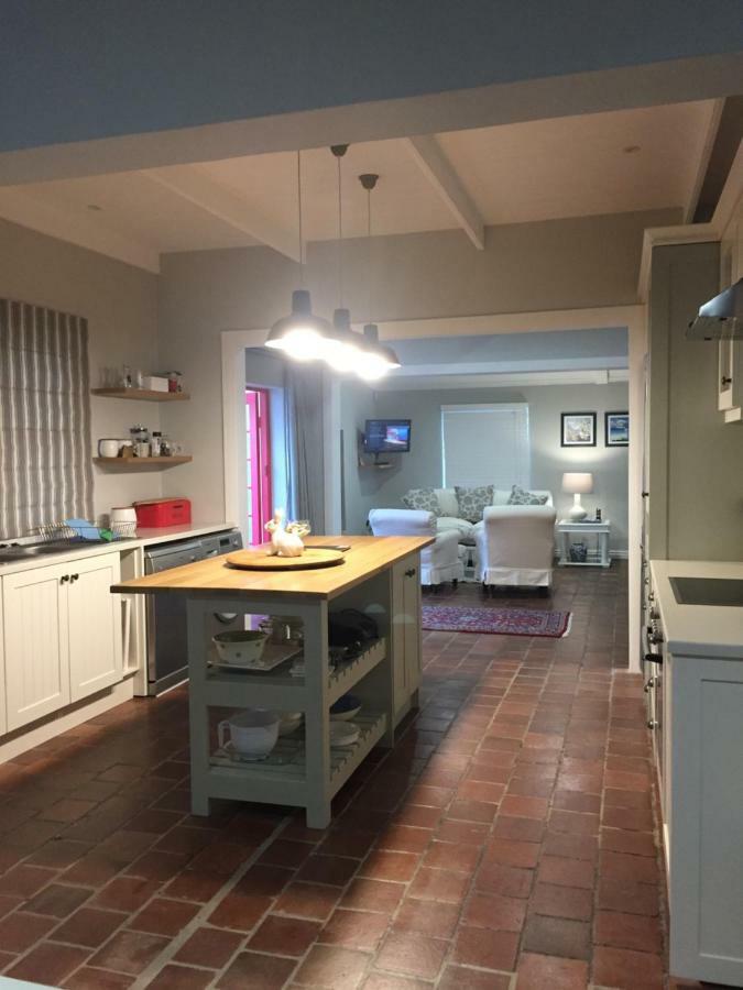 Acorn Cottage Hermanus Luaran gambar